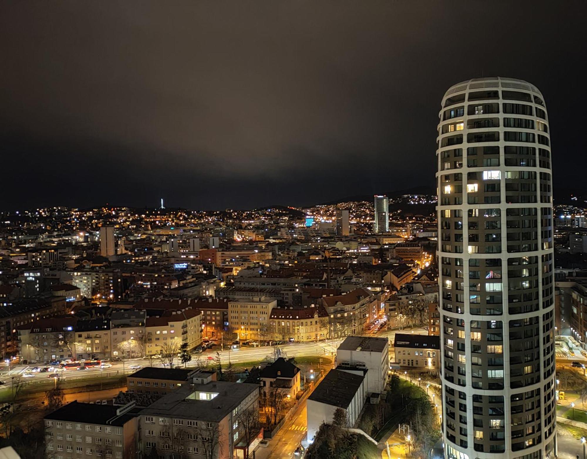 Sag Romantic 22 Floor Panorama City Free Parking Free Wifi ブラチスラヴァ エクステリア 写真